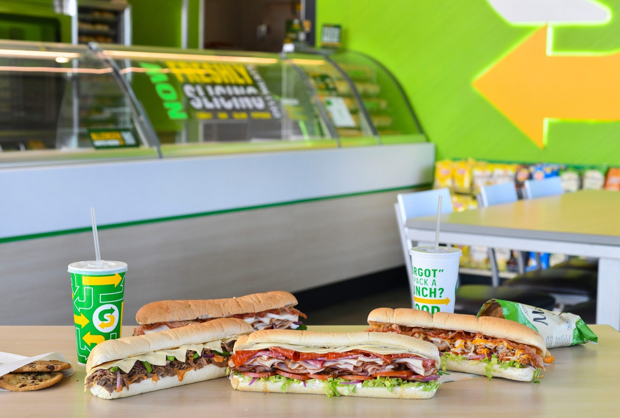 Summer Food Savings Subway Drops Footlong Sandwich Price Chili s Puts Pressure On Fast Food Competition ABC News
