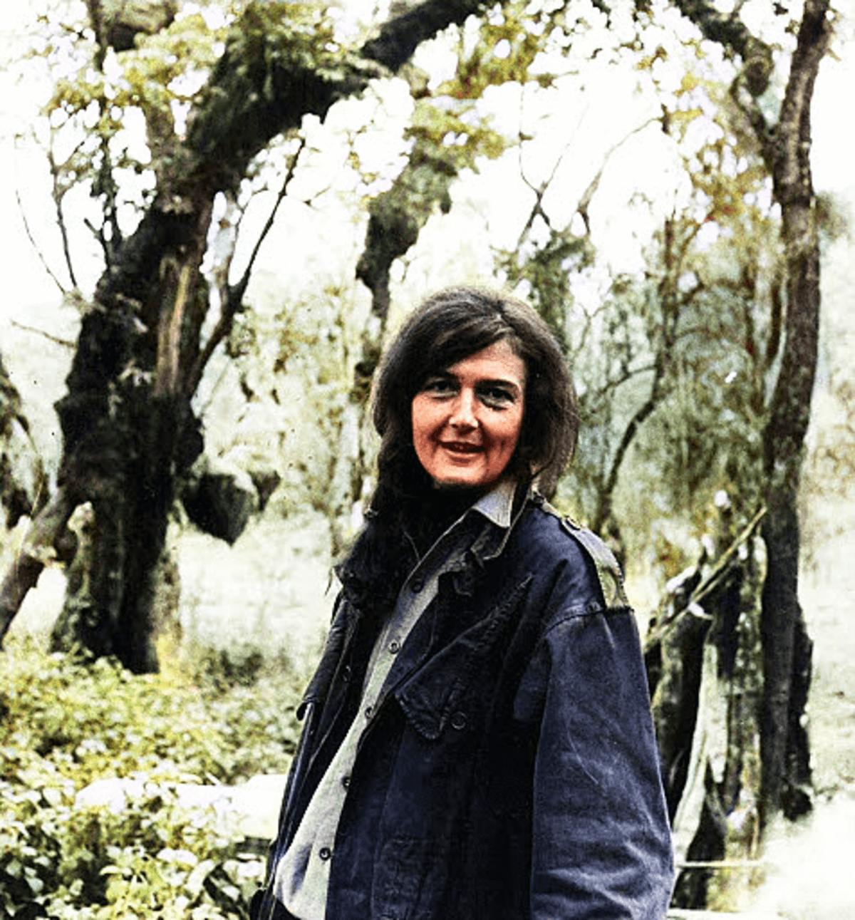 Dian Fossey Gorilla Conservation Hero Legacy In Action One Earth