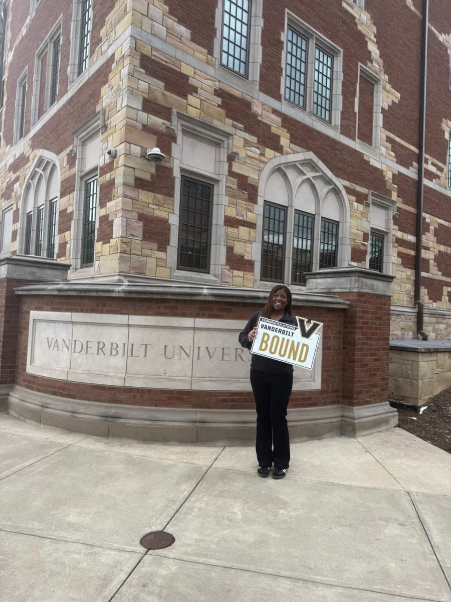 Record low 2 8 Of Applicants Admitted To Class Of 2030 Regular Decision The Vanderbilt Hustler